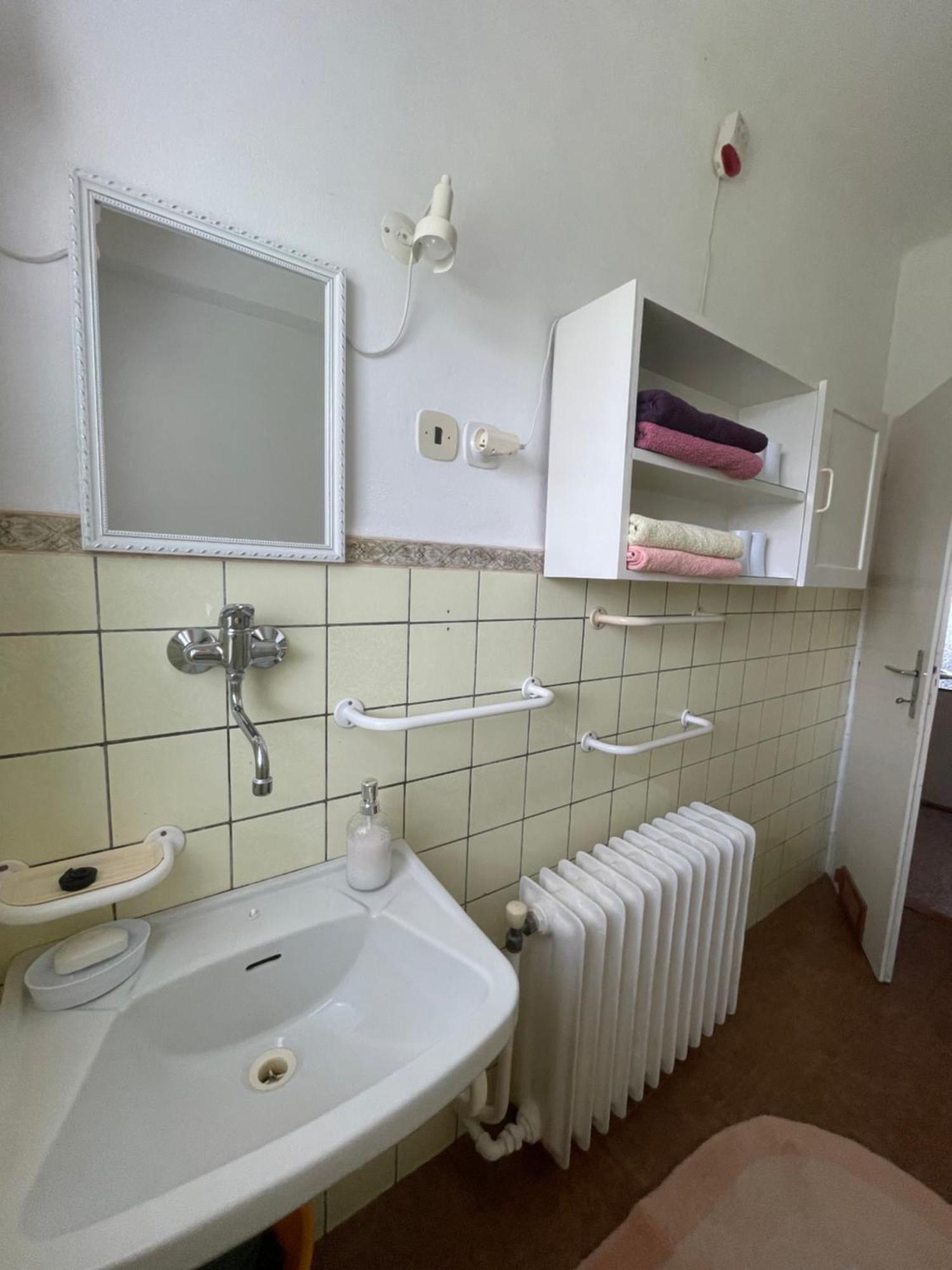 Apartman Pro 4 Osoby Ceska Skalice Ngoại thất bức ảnh